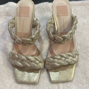 Dolce Vida gold glitter 6 1/2